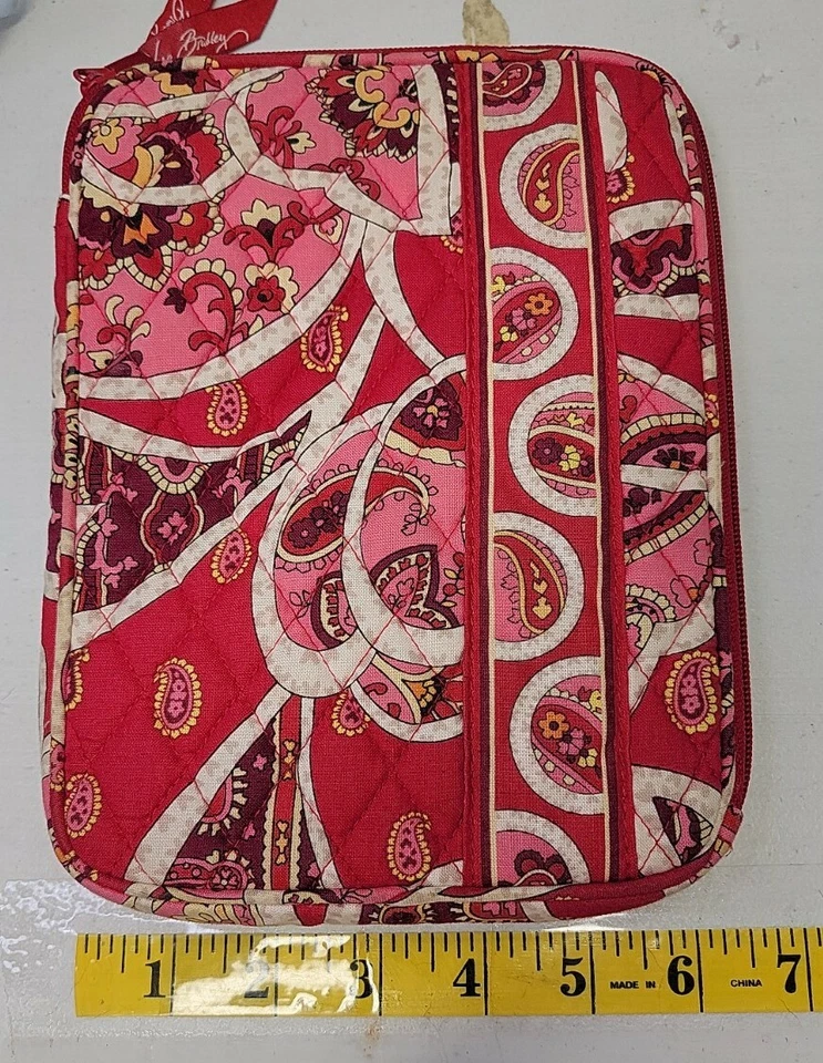 VERA BRADLEY TABLET CASE IN ROSY POSIES SPRING 2012 - Image 2 of 4