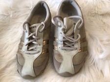 Skechers 46558 Brown Leather Athletic Lace Up Shoes Womens Size 8