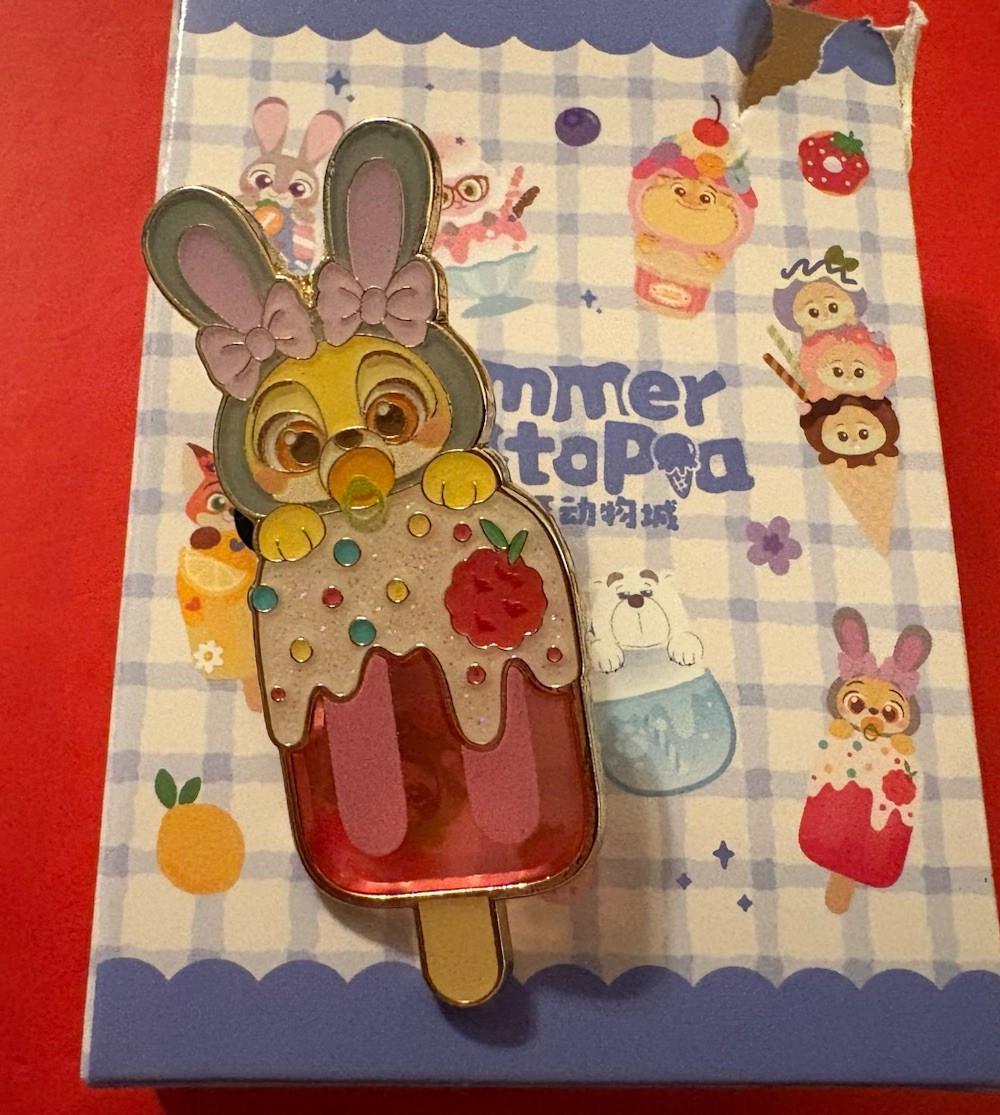 2026 Shanghai Disney Resort Summer Zootopia Finnick Toot Popsicle Mystery Pin