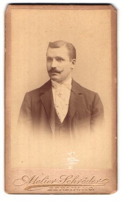 Fotografie A. Schröder, Berlin-NO, Grosse Frankfurter-Strasse 117, Portrait ele 