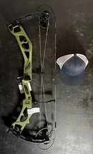 Elite Archery EON Carbon Compound Bow Right Hand 70 Pound Green New