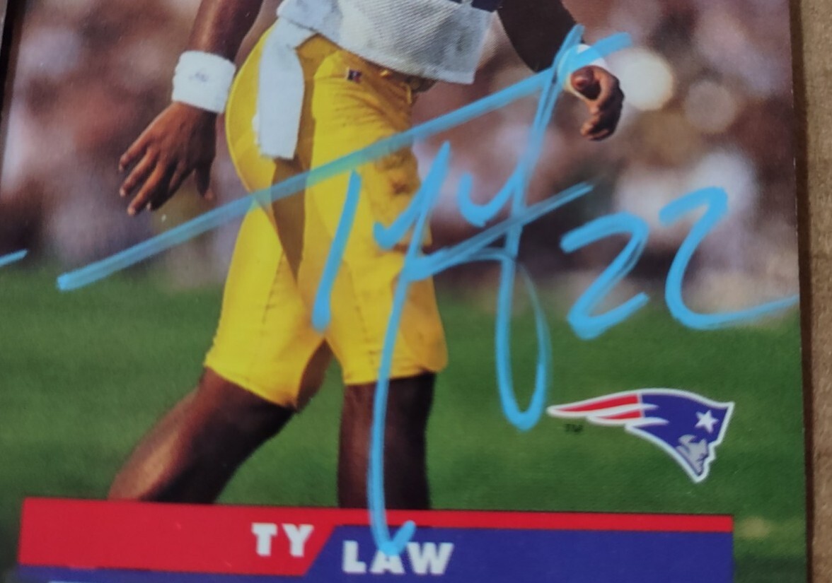 TY LAW NEW ENGLAND PATRIOT SUPER BOWL CHAMP HOF U MICHIGAN SIGNED