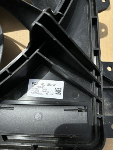 2021-2023 Jeep Grand Cherokee L Cooling Fan Assembly 3.6L 5.7L OEM 68377856AE - Picture 4 of 4