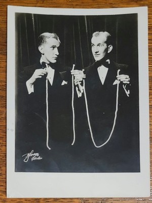 VINTAGE ORIGINAL ''TWIN MAGICIANS DOING ROPE TRICK'' MAGIC PHOTO-VERY NICE-CLEAN-