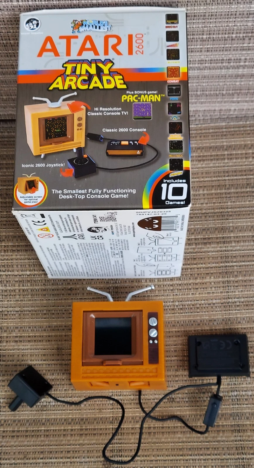 ATARI Tiny Arcade WORLD'S SMALLEST 2600 Console 10 Games 80's Retro TV NICE
