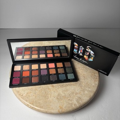 Urban Decay Born To Run Eyeshadow Palette 21 Shades Multicolor Matte Shimmer
