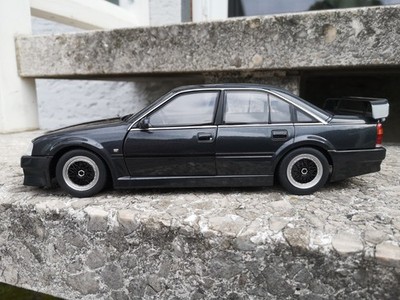 Opel Omega Evo 500 Solido dunkelgrau/anthrazit metallic 1:18