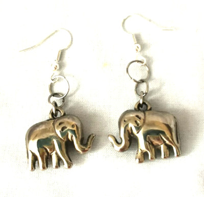 SILVER PLATED ELEPHANT GOOD LUCK CHARM DANGLE DROP EARRINGS -CUTE BOHO HIPPY NEW