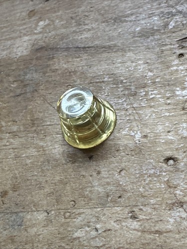 Vintage 1960's Amber Dearmond Small D shaft Guitar Knob. Harmony  Silvertone