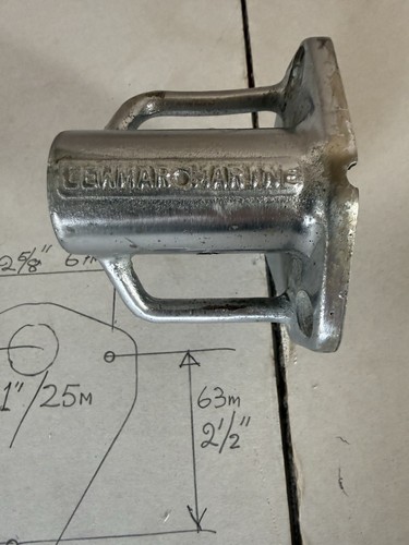Lewmar Buttressed 90 Degree