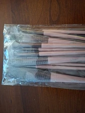 Sealed Bag Of Makeup Brushes (11) Kissoul Pink Handles New in plastic sealed bag