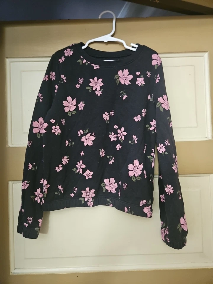 Kids/ Girl's Black Floral Gap Sweatshirt With Elastic Sleeve Bottoms,  Size 8 - Image 4 of 4