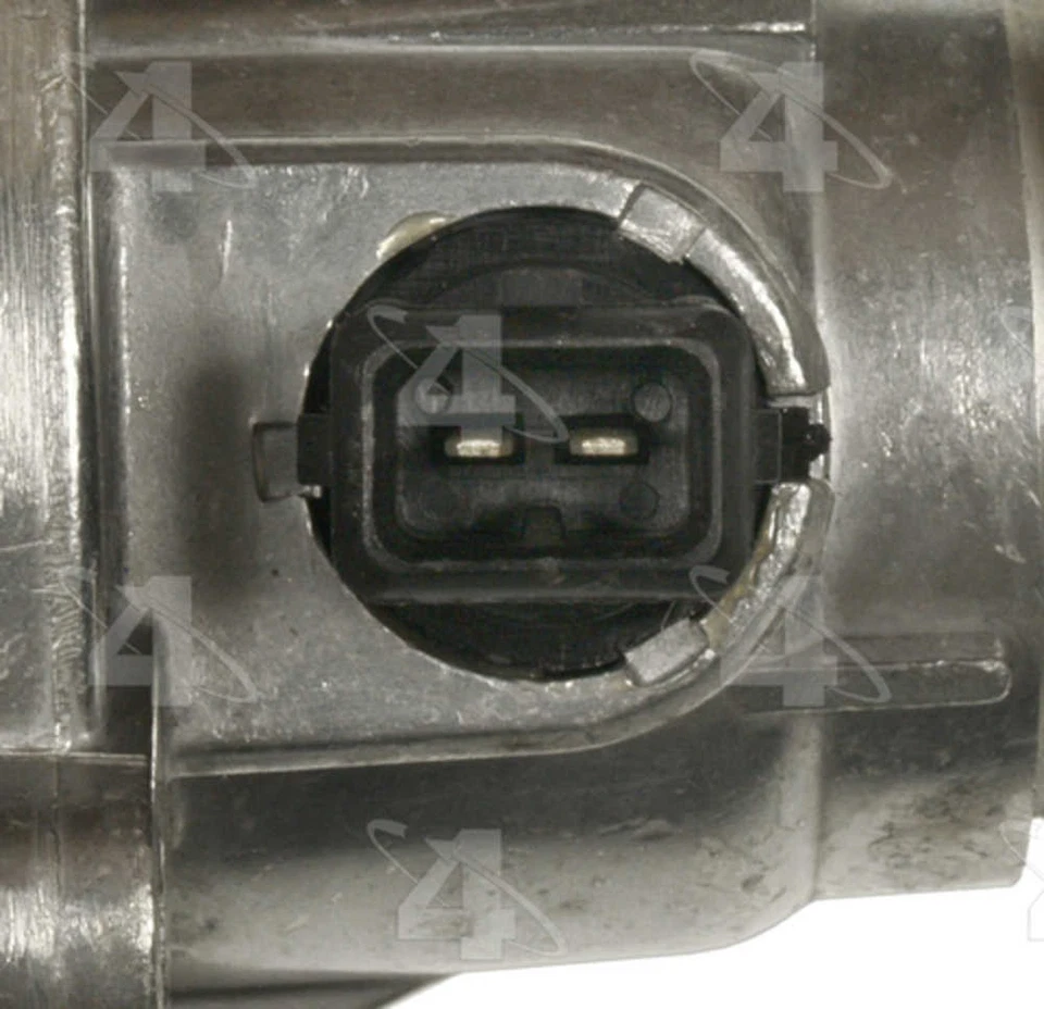 Conjunto de termostato/toma de agua refrigerante motor 4 estaciones 85956 Foto 3 de 4