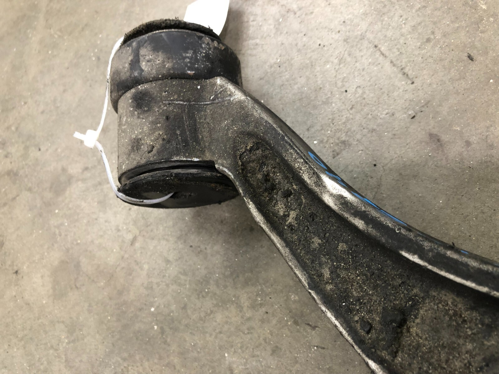 ⭐03-12 MASERATI QUATTROPORTE FRONT RIGHT PASS SIDE LOWER CONTROL ARM OEM LOT2340