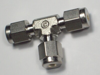1 - Swagelok Stainless Steel Tee Union Fitting, 1/8'' OD Tube, SS-200-3