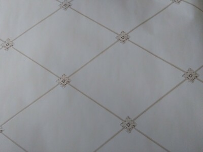 Double Roll Thibaut Wallpaper Creamy White Light Brown Design 839-T-4112 Run 7
