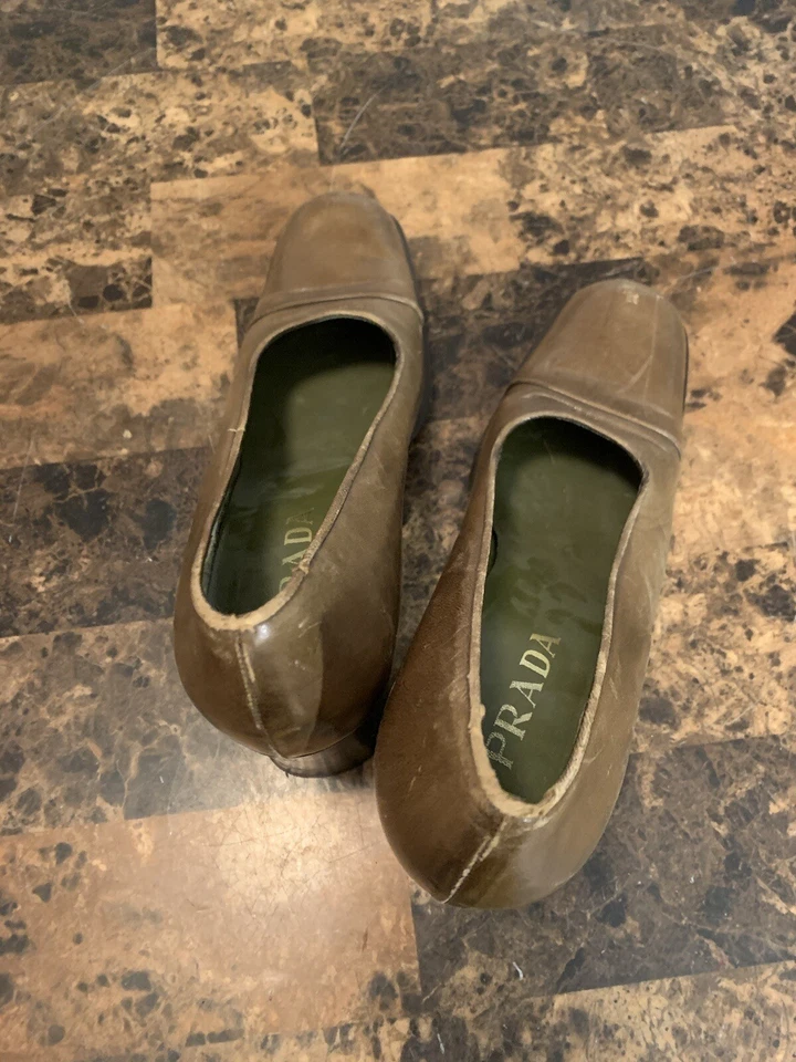 Tacones Prada de cuero marrón para mujer talla 40 1/2 Foto 3 de 4