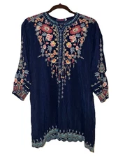 Johnny Was Women's Boho Chic Blue Floral Embroidered Blouse Top Size M Rayon