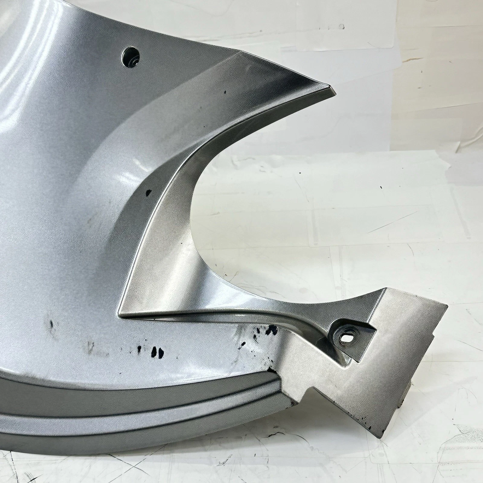 2012 CAN-AM SPYDER RT-S SE5 RIGHT SIDE FAIRING COWL PANEL BODY PLASTIC SILVER