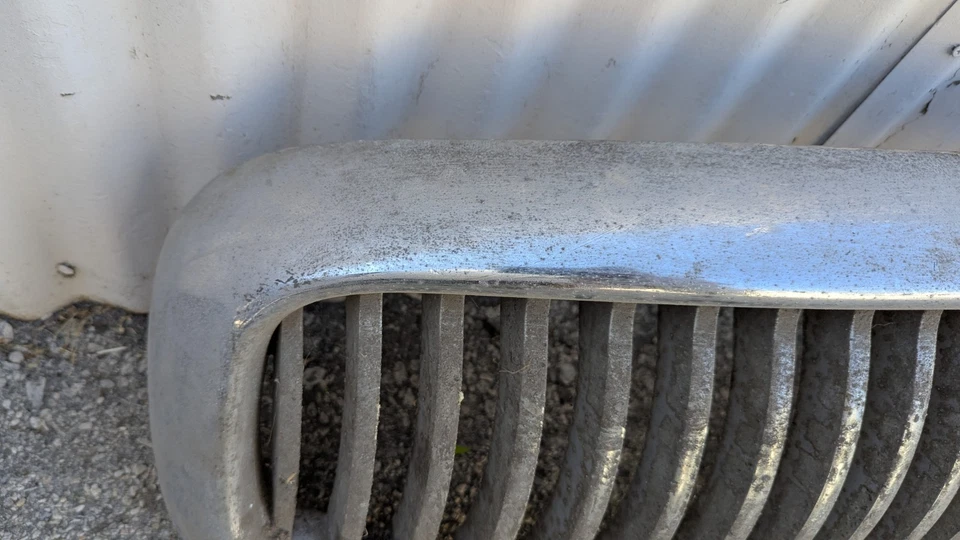 Nash Healey Lemans Grill 1951 parrilla cromada #3131061 sin grietas 51 embajador antiguo Foto 2 de 4