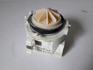 Bosch SPV50E00EU BLP3 02/007 Ablaufpumpe Geschirrspüler 1 Stück
