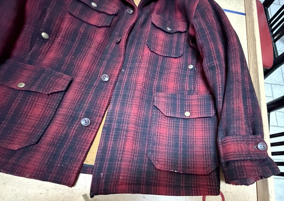 Woolrich Mackinaw Mens Hunting Jacket Red/Black Plaid Wool/ Beige: 'Size 42 (D40 - Image 3 of 4