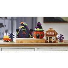 Herrschners  Halloween Village ll Plastic Can...