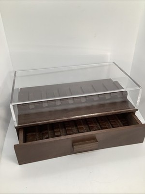 Parkway Home Pocket Knife Display Case for 16 Knives - Brown