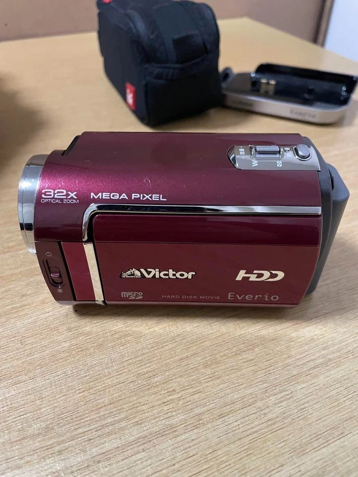 JVC GZ-MG330 30GB HDD MicroSD 32x Optical Zoom Camcorder Red Used Japan Tested - Image 2 of 4