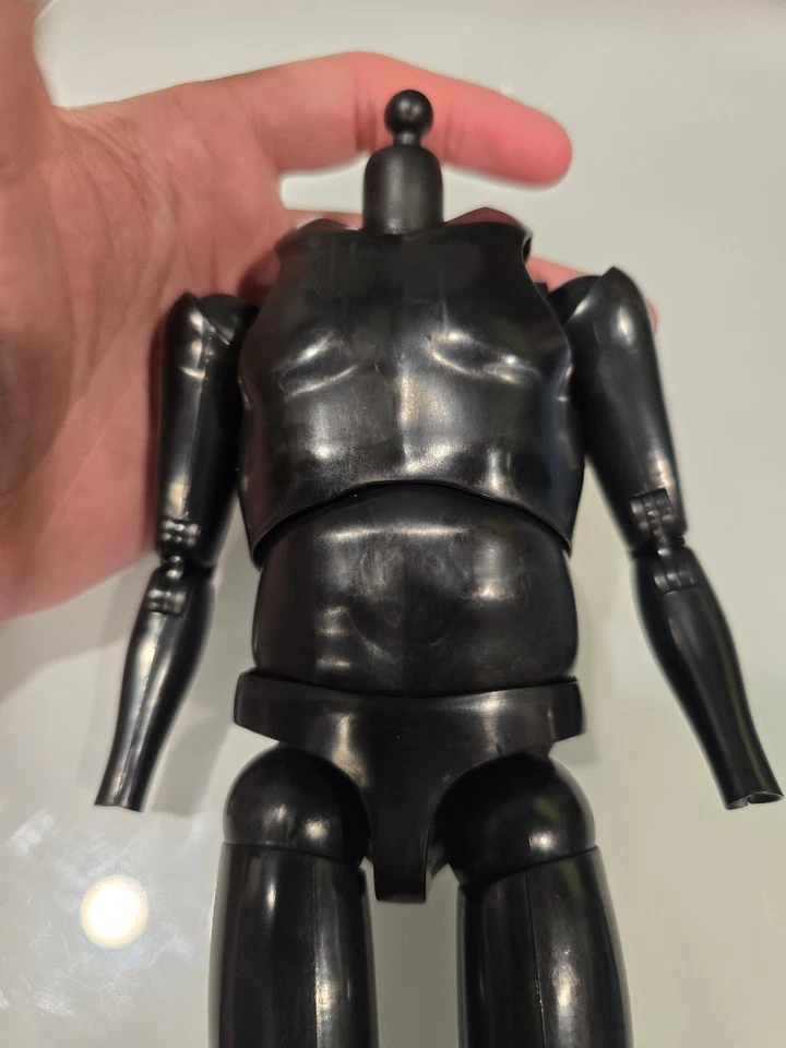 Sideshow Star Wars Darth Vader 1/6 Body - Image 2 of 4