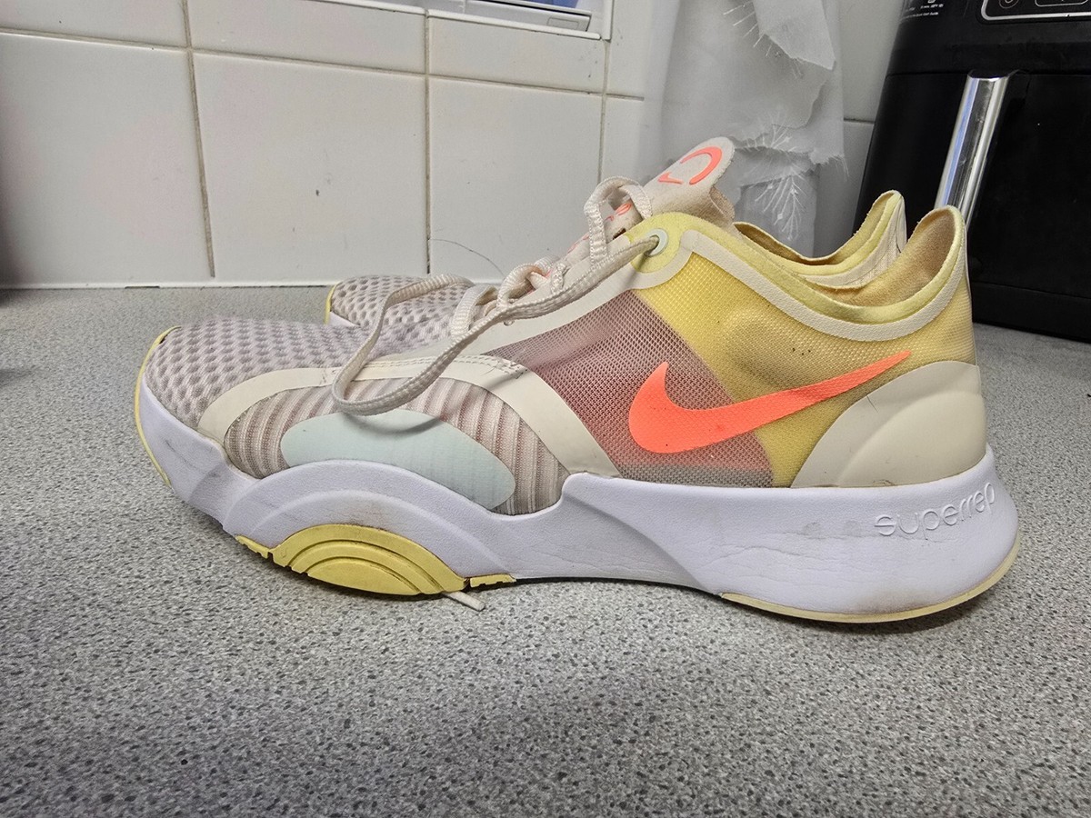 nike superrep go 2 yellow