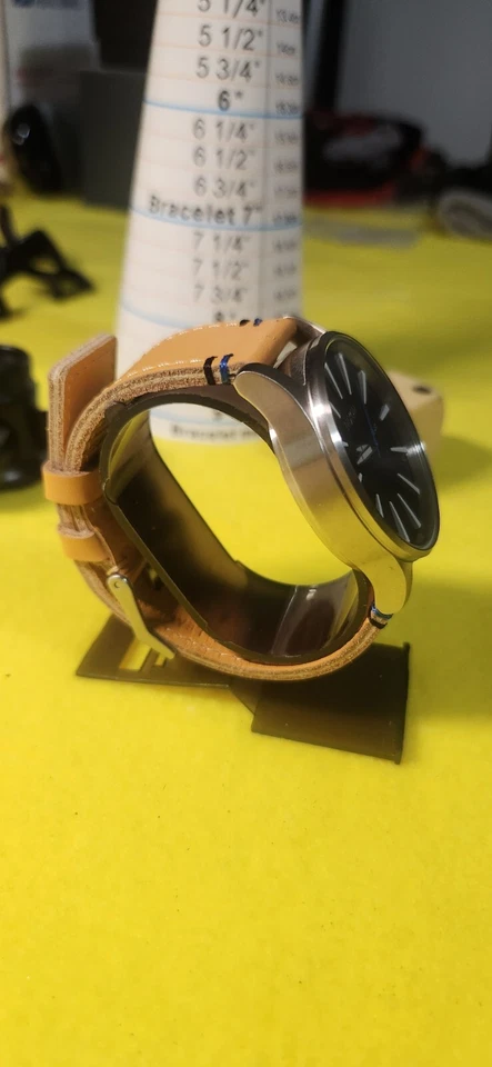 Reloj Nixon 16C caja 42mm y correa de cuero marrón claro original Foto 4 de 4