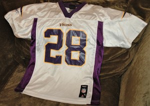 white adrian peterson jersey