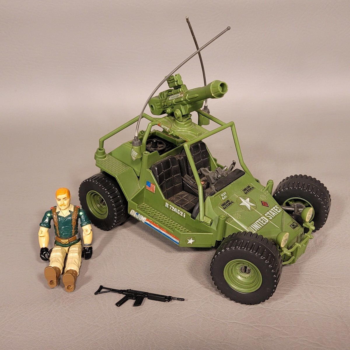 G.I. JOE - Vintage 1985 Near Complete A.W.E. STRIKER 1985