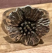 Sterling Silver 925 - Flower Ring Size 6.5 8581