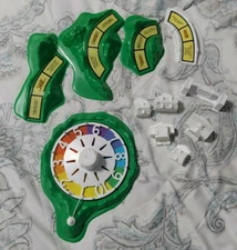 Vintage 1982 Game of Life Replacement Plastic Bridge Houses, - Parts Pieces Lot