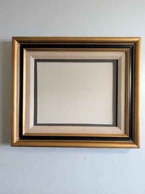VTG 1970s Gilded 11.5x14'' Art Gallery Frame Linen Mat W/Non Reflective Glass
