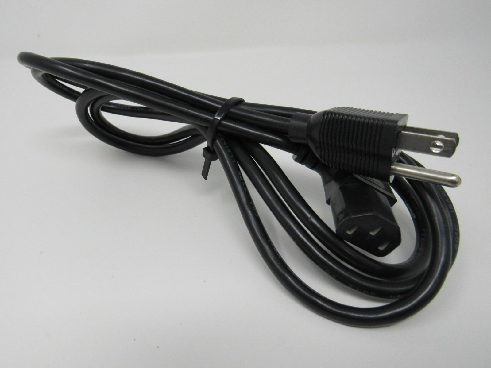 I Sheng Power Cord 5.5 ft NEMA 5-15P IEC C13 IS-14