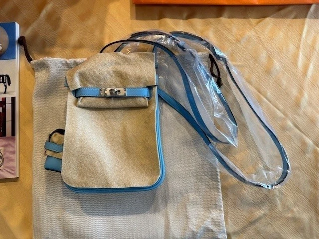 Hermes Kelly Jump Celeste Cuero Swift Azul (Nuevo en Caja - Juego Completo) Foto 3 de 4