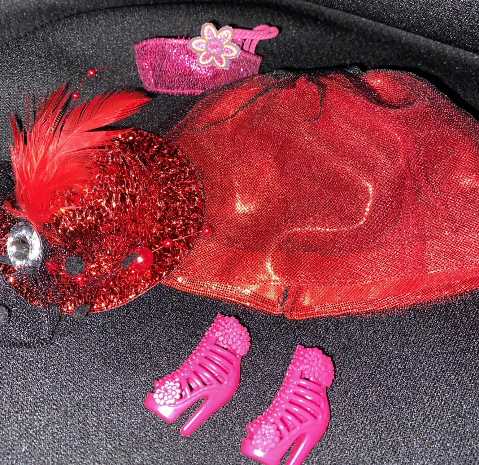 So Beautiful Barbie Doll Outfit Shimmery burgundy Skirt halter top hat and shoes