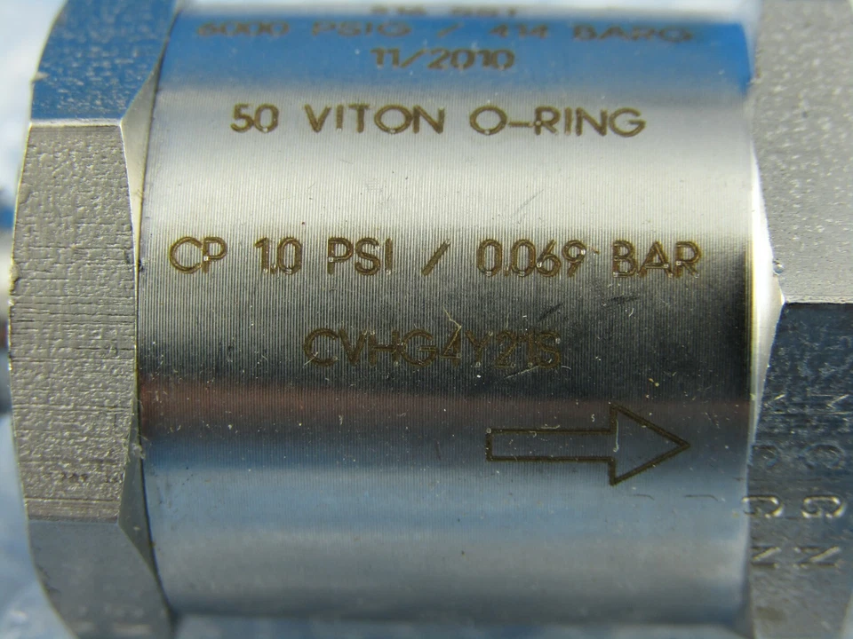 NEW Hoke CVHG4Y21S Gyrolok Tube Fitting, Fractional, 1/4"/4mm, Stainless Steel - Image 2 of 2