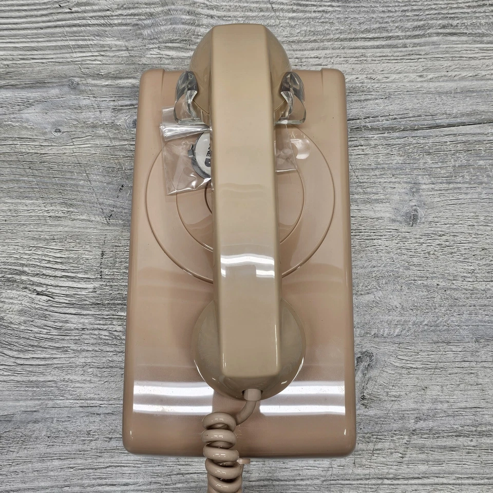 Dukane 7A1015B Modular Administrative Communication System MACS Wall Telephone - Image 4 of 4