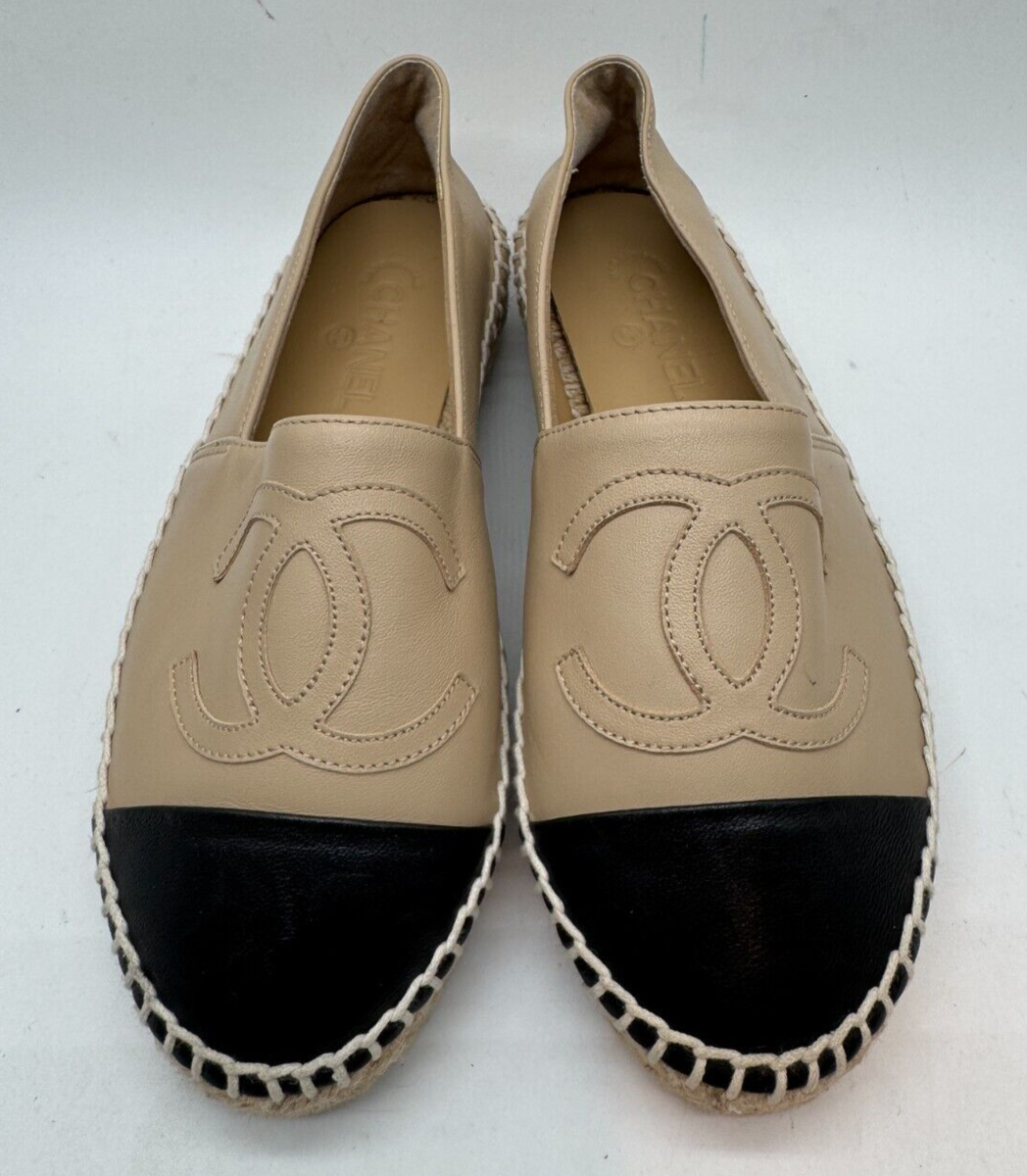 CHANEL New Beige & Black Lambskin Espadrilles Shoes Size 34 CHANEL New Beige & Black Lambskin Espadrilles Shoes Size 34