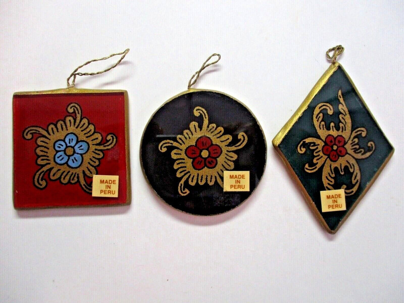 Peru X-Mas Tree Decorations 3 Flat Double Layered Glass Hand Painted Vintage