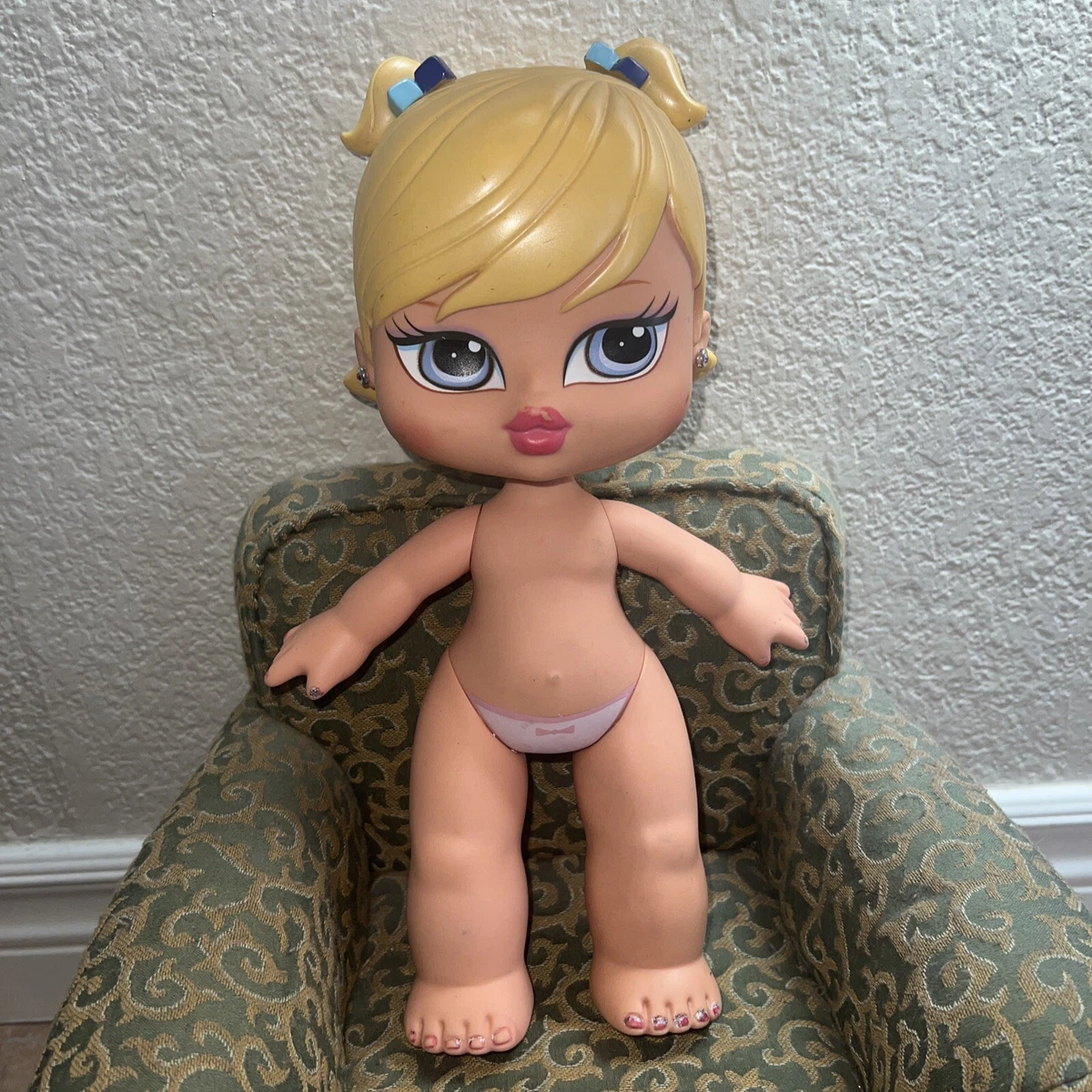 Bratz Baby Chloe 13” Doll Big Babyz Cloe