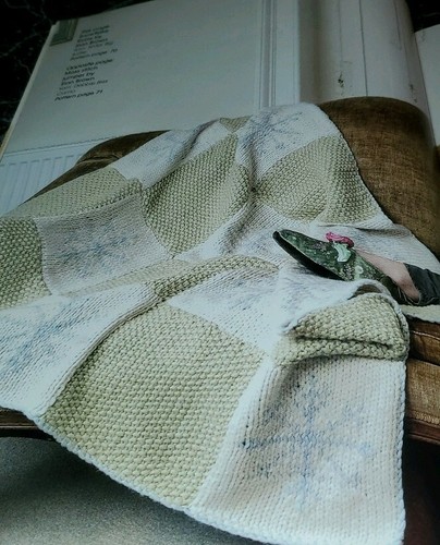 F13 KNITTING MAGAZINE, JANUARY 2010 ISSUE 72 - Picture 6 of 12