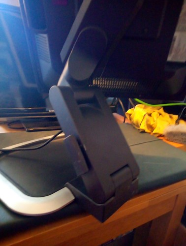 Vintage HP Compaq LA1951g 19" LCD Monitor With Amazing Articulated Stand. - Picture 15 of 16