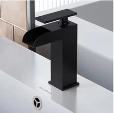 Swiss Madison Concorde Single-Handle Single-Hole Bathroom Faucet in Matte Black