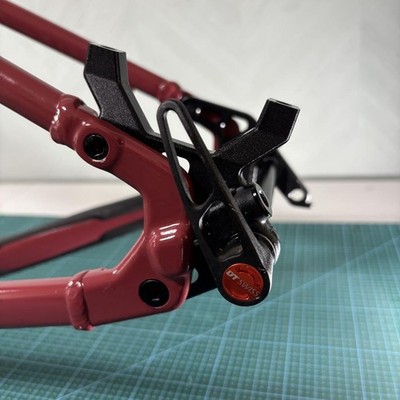 Santacruz Chameleon Frame Fork Set | eBay