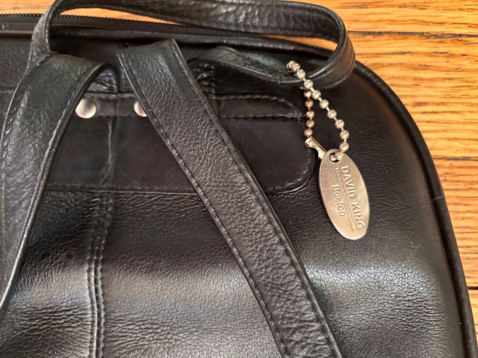 Женский расширяемый рюкзак DAVID KING BOSTON 100% итальянская черная кожа - Изображение 3 из 4